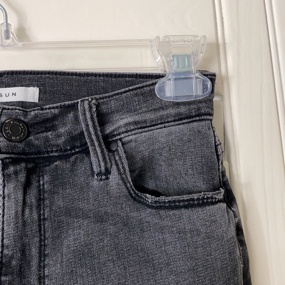 PacSun Ripped Jeans - Picture 2 of 16